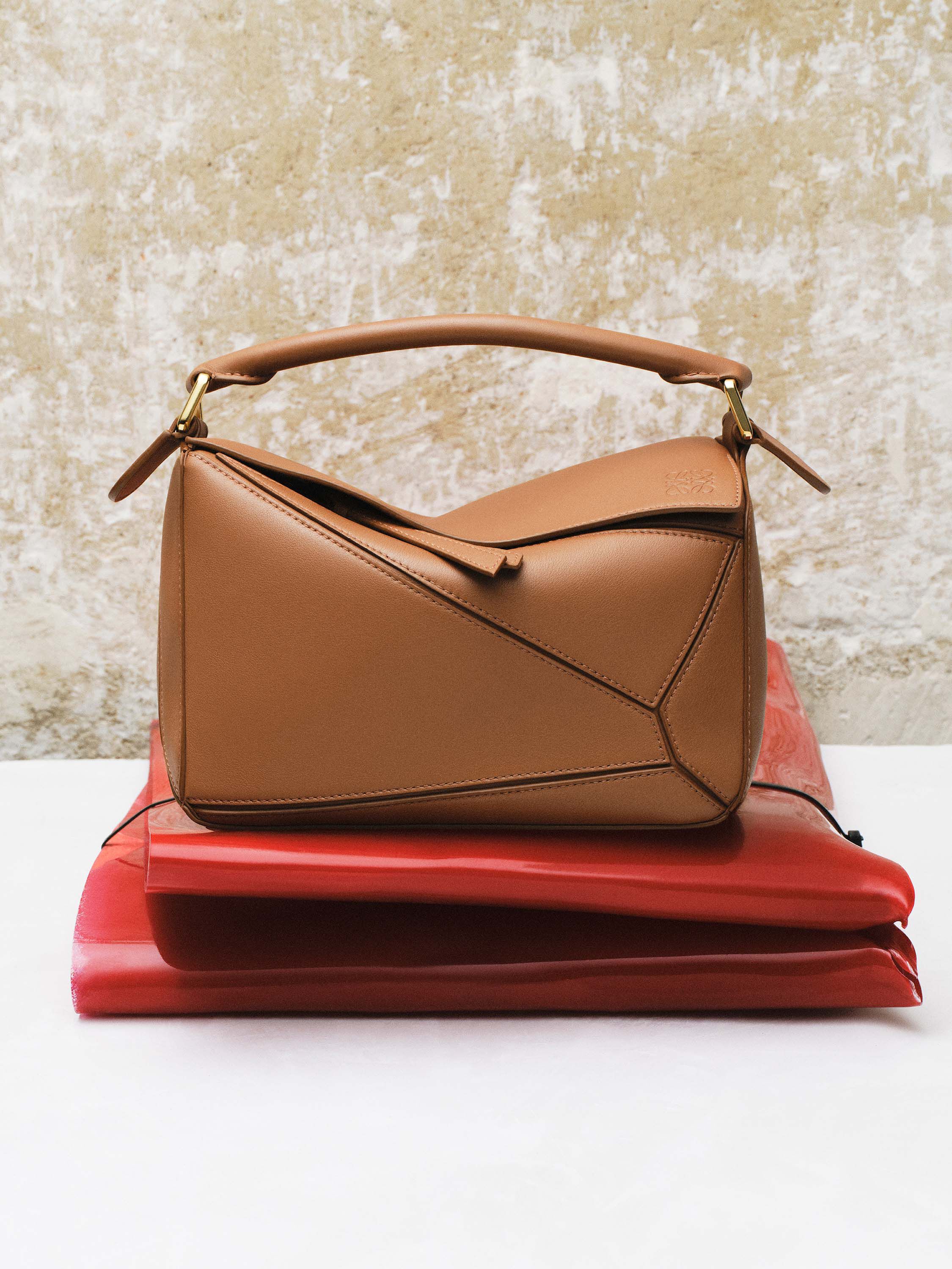 Get to know the most iconic LOEWE bags